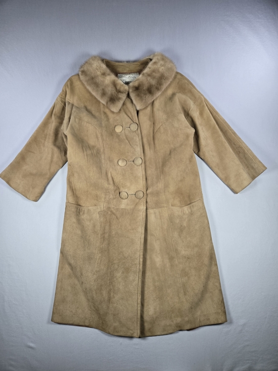 Vintage Jackets & Blazers - Vintage Tan Suede Trench Coat with Fur Collar